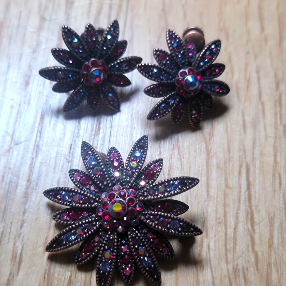 Joan Rivers Swarovski Crystals Flower Brooch Earring set Pink Red
